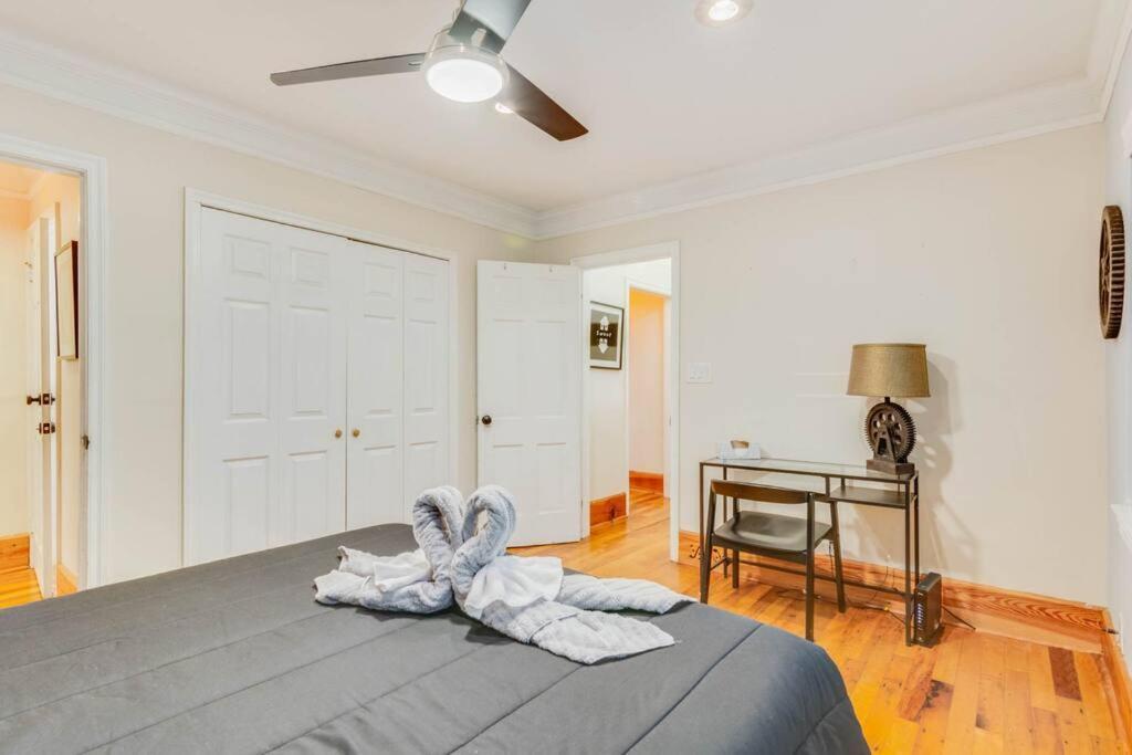 Stunning Atl 5Bdr Home Near Cdc Emory Sleeps 12 Atlanta Exterior foto